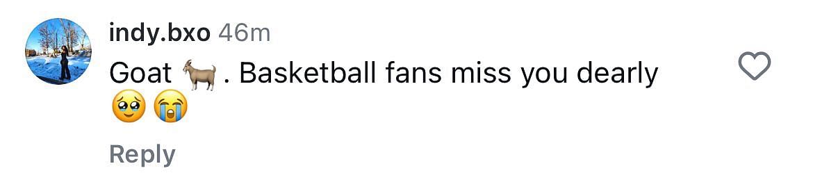 A fan tells Watkins she’s missed - USC WBB/IG
